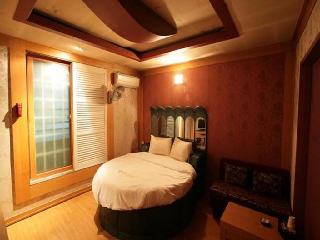 Valentine Hotel Kōyō Екстериор снимка