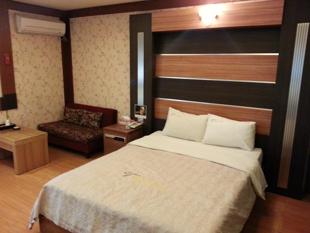 Valentine Hotel Kōyō Екстериор снимка